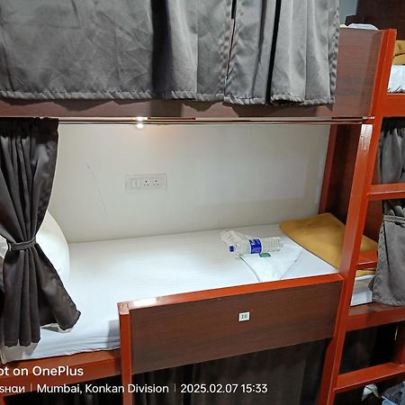 Asra Dormitory For Male And Female Мумбаи Экстерьер фото