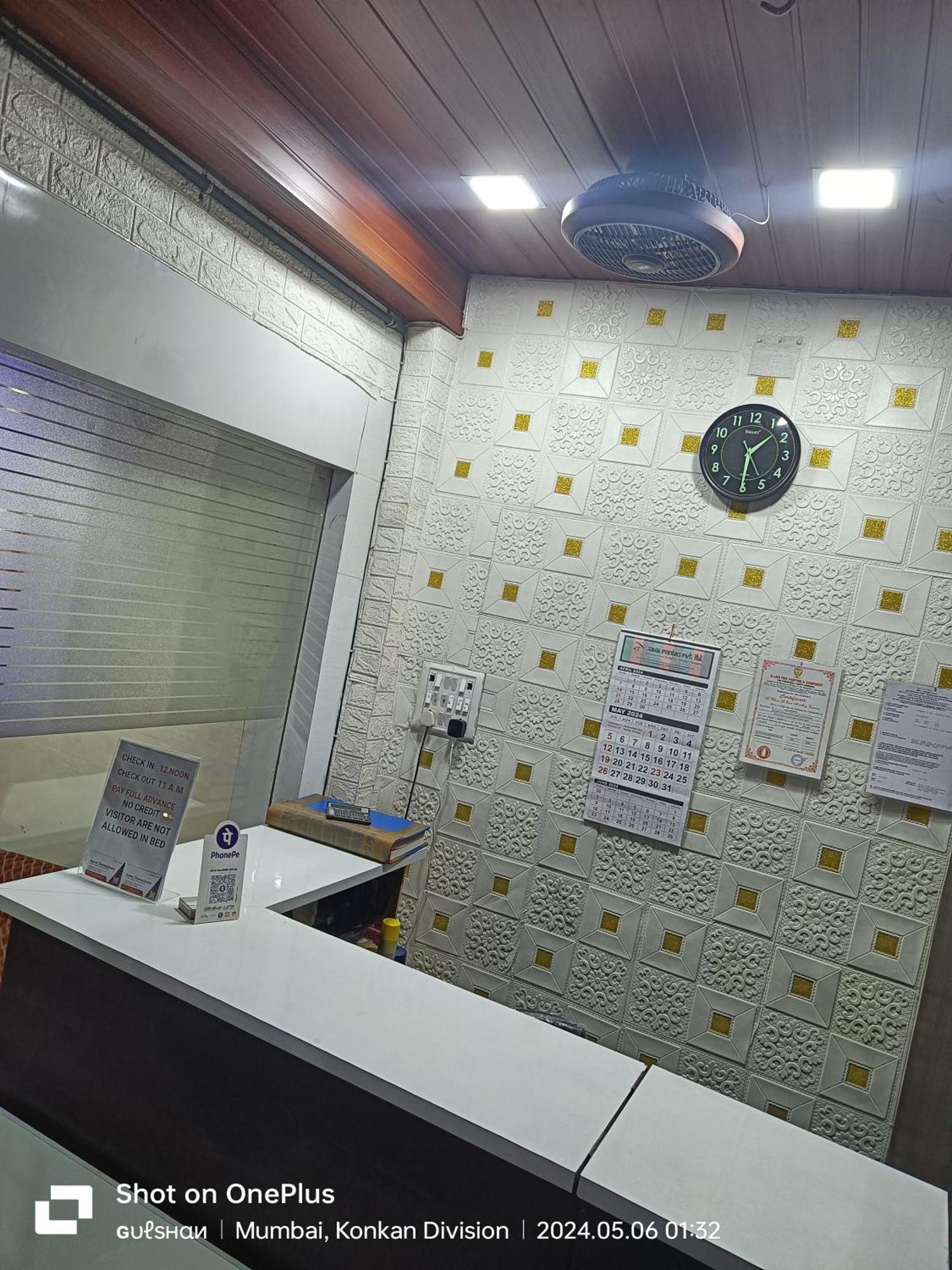 Asra Dormitory For Male And Female Мумбаи Экстерьер фото